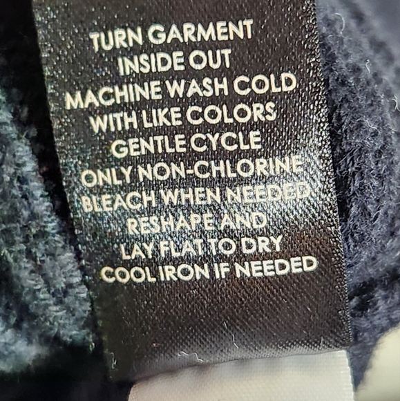 Torrid LOVE Sweater SZ 3 (22-24) 3X Black Knit Pullover Crewneck Rhinestones - Picture 8 of 8